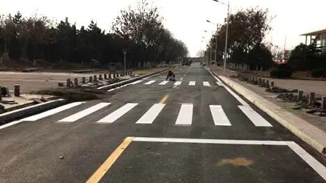 在蘇州道路劃線施工中如何繪制不同類型的道路劃線? 在蘇州道路劃線施工中如何繪制不同類型的道路劃線?