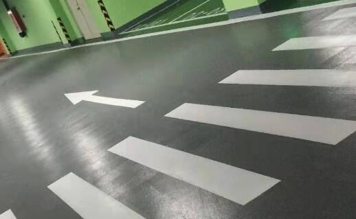 南通停車場(chǎng)進(jìn)行劃線施工需要多少錢一平方？