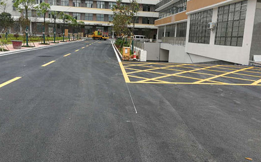 蘇州車位劃線分析，辦公樓出入口地面劃線要求？